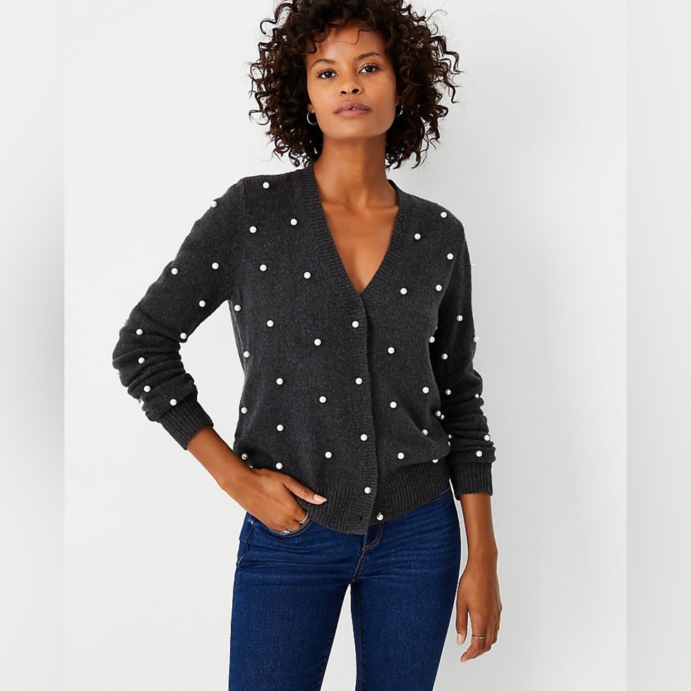 NWT Ann Taylor Pearlized V-Neck Cardigan, Small Petite, Charcoal Gray